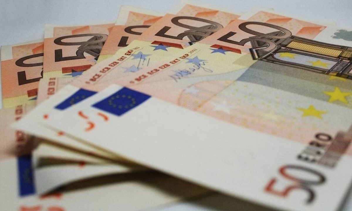 Ανέπαφες συναλλαγές: Έως πότε θα γίνονται οι πληρωμές μέχρι 50 ευρώ χωρίς PIN