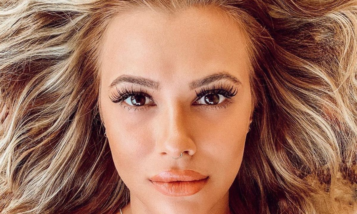 Η Λάουρα Νάργες εντυπωσιάστηκε με το νέο σχολικό σκονάκι