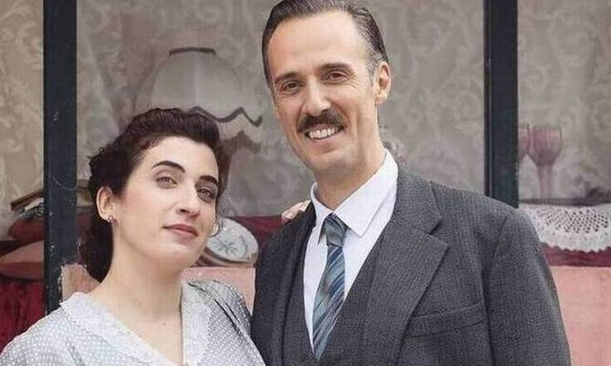 Άγριες Μέλισσες: Αυτή είναι η καλλονή κόρη του Τόλια που διεκδικεί τον Λάμπρο