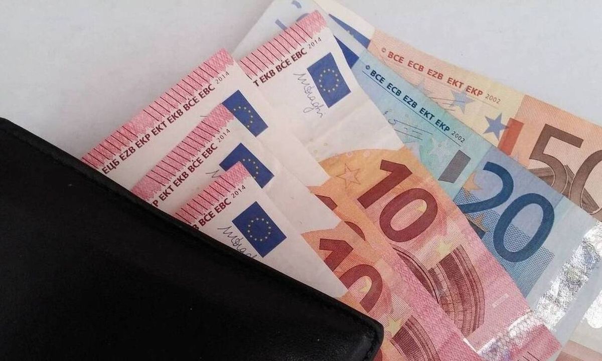 Δώρο Χριστουγέννων 2020: Πώς θα πληρωθεί - Τι ισχύει με όσους βρίσκονται σε αναστολή