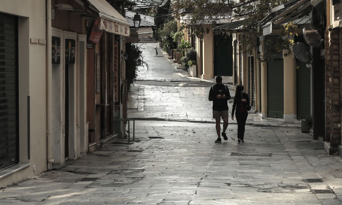 Lockdown: Κυλιόμενο «λουκέτο» μέχρι την Άνοιξη - Tα τρία μέτωπα της πανδημίας