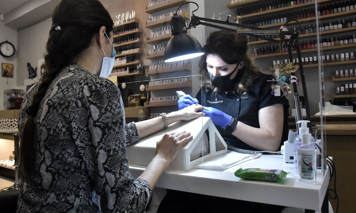 Ανοίγουν και τα Κέντρα Αισθητικής - Σήμερα οι ανακοινώσεις