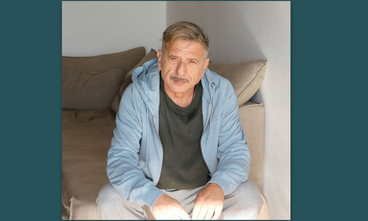 Κώστας Κόκλας: Σπάνια πλάνα από το σπίτι του ηθοποιού!