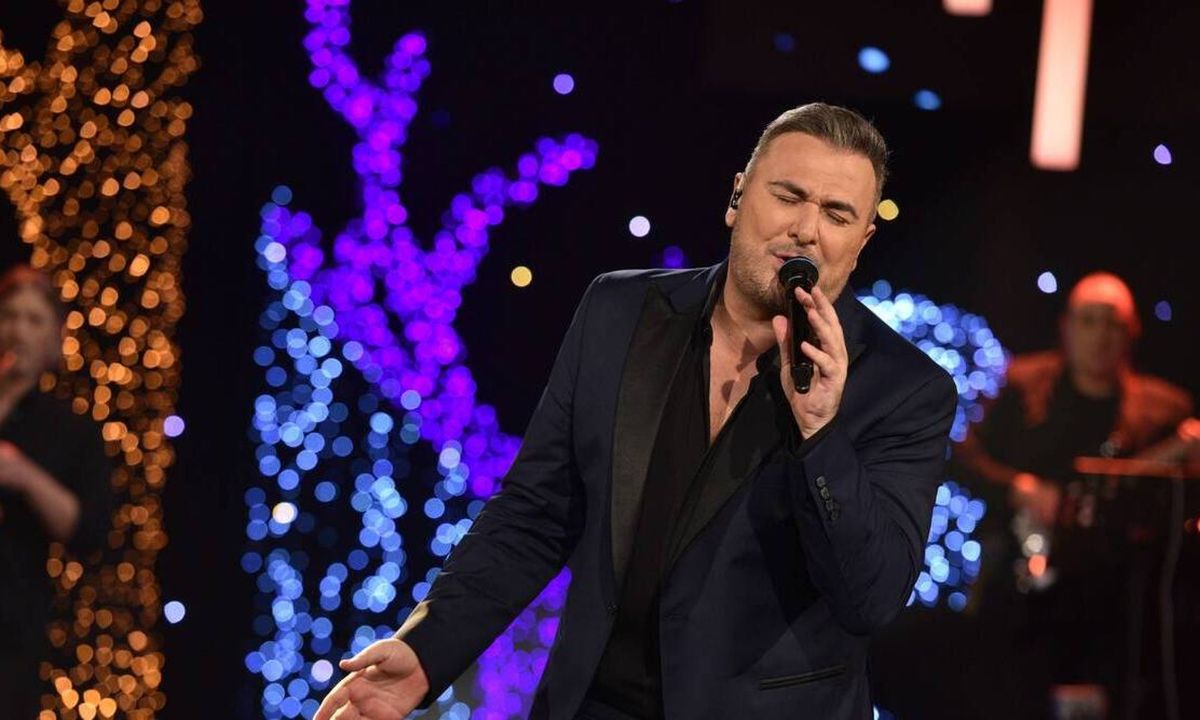 Ρέμος: To μήνυμα της κόρης του στο εορταστικό του Mega που δεν πρόσεξε κανείς!