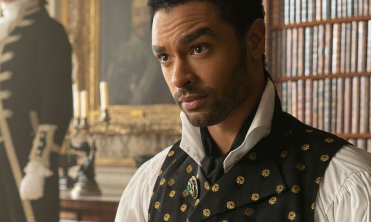 Θα είναι ο σταρ του Bridgerton ο επόμενος James Bond; Η απάντησή του