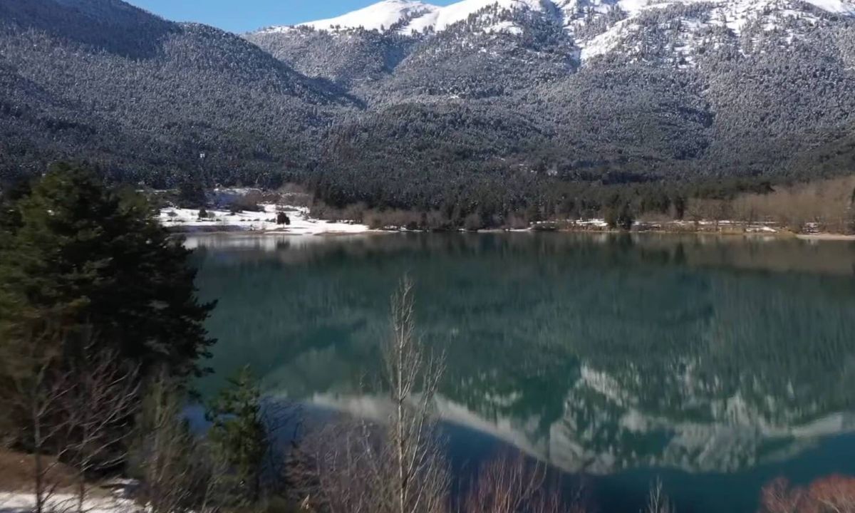 Το απόλυτο αλπικό τοπίο της Κορινθίας (video)