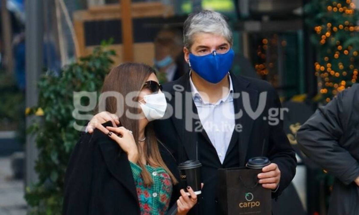 Σοφός-Τσιμτσιλή: Κοινή δημόσια εμφάνιση μετά από καιρό! Αγκαλιά στους δρόμους της Αθήνας
