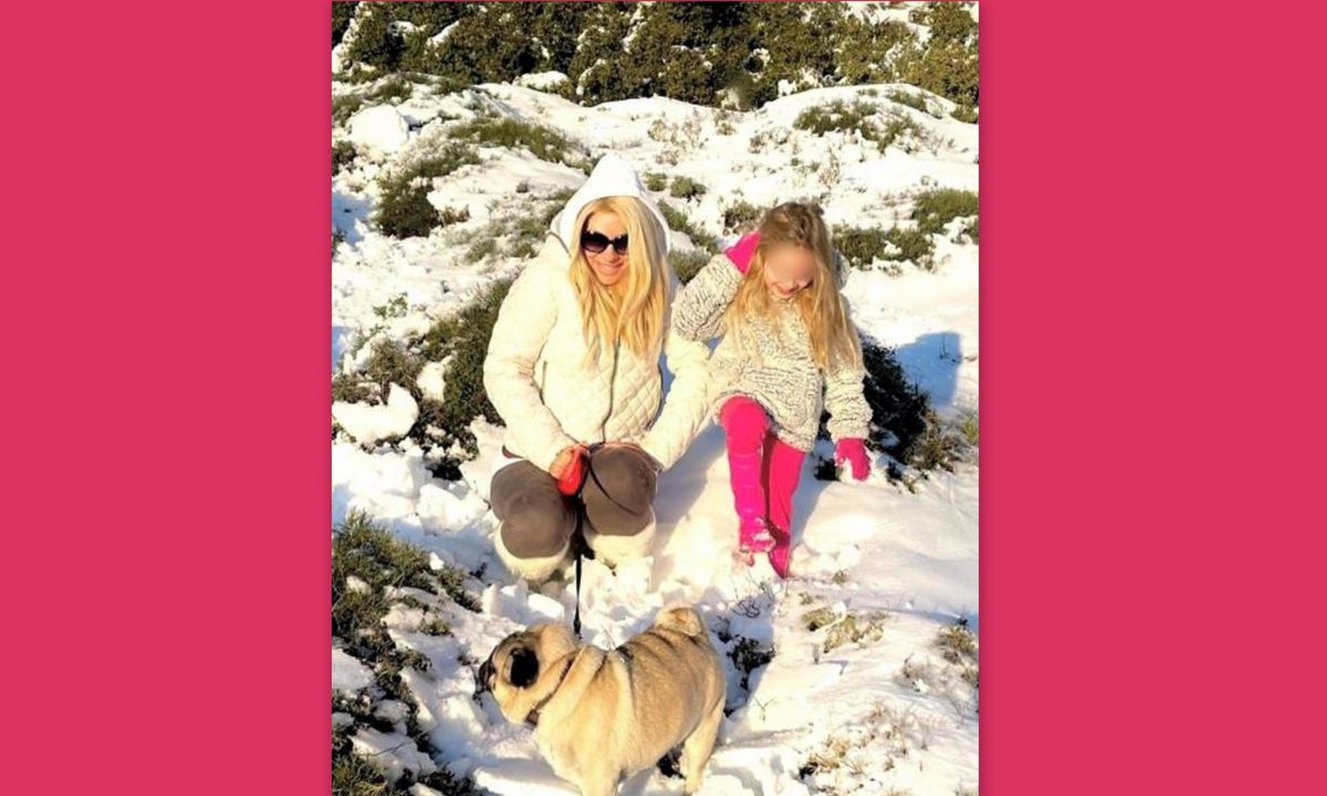Μενεγάκη:Η φώτο στα χιόνια με τη Μαρίνα έγινε viral - Τα σχόλια όλης της οικογένειας στο instagram