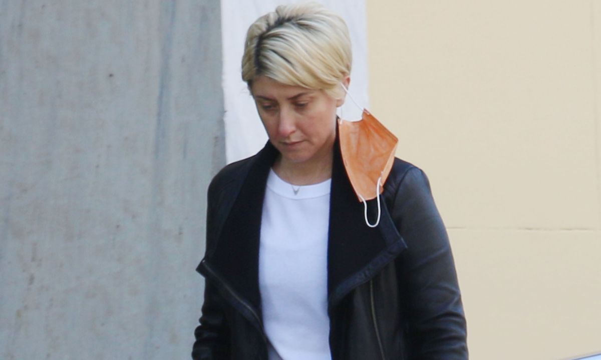 Σία Κοσιώνη: Χαλαρή και αδυνατισμένη σε βόλτα με τον γιο της