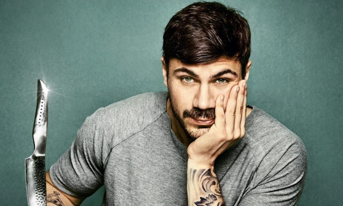 Άκης Πετρετζίκης: Η τρυφερή ανάρτηση με την οποία επιβεβαίωσε ότι θα γίνει μπαμπάς