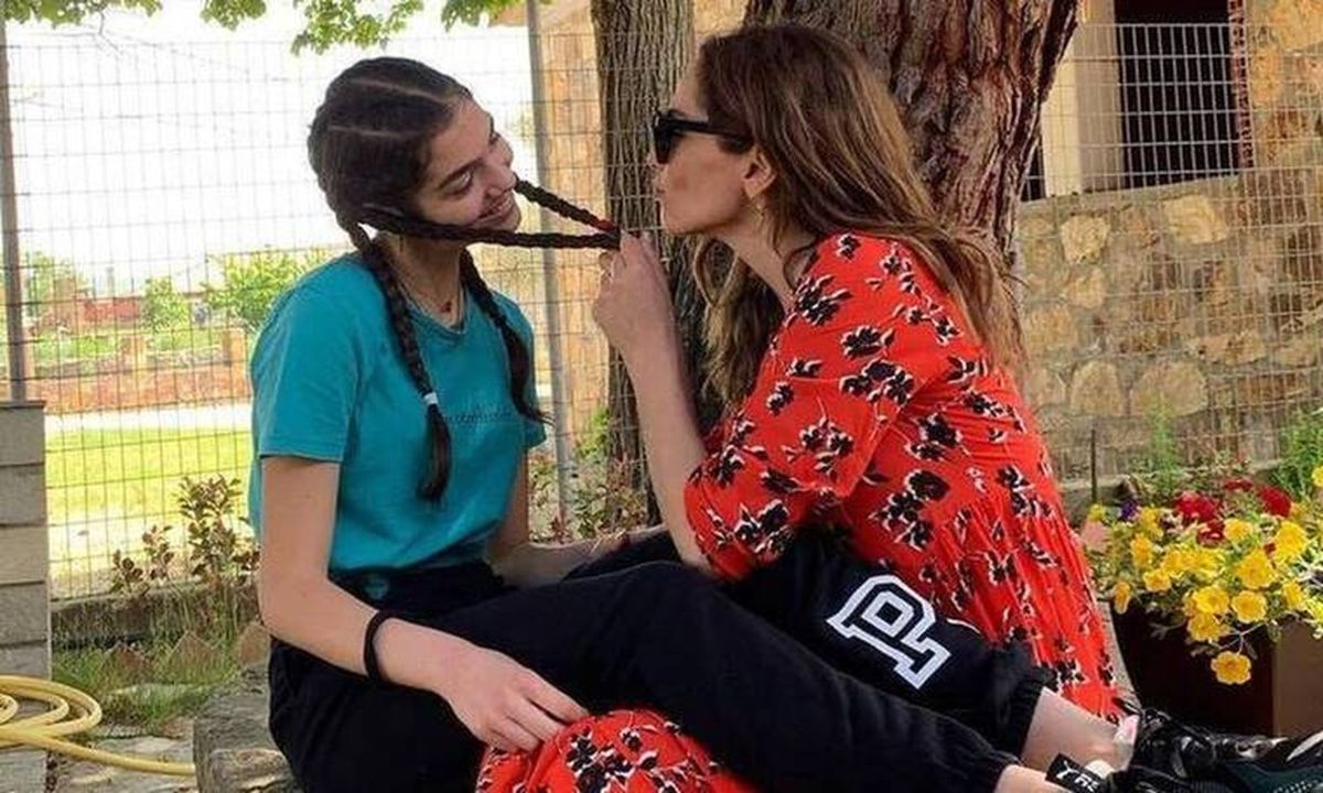 Μελίνα Νικολαΐδη: Έγινε 17 χρονών και θα πάθεις πλάκα με αυτές τις αδημοσίευτες φώτο της!