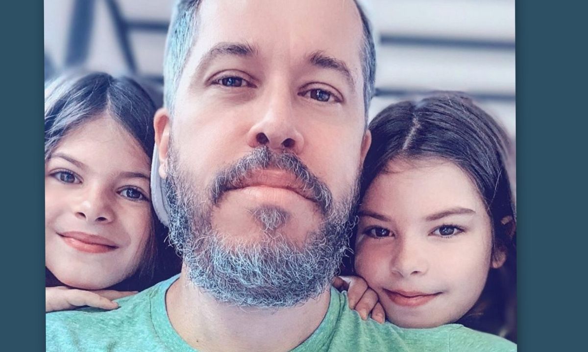 Χάρης Βαρθακούρης: Δεν φαντάζεστε τι έκανε η κόρη του και τον άφησε άφωνο!