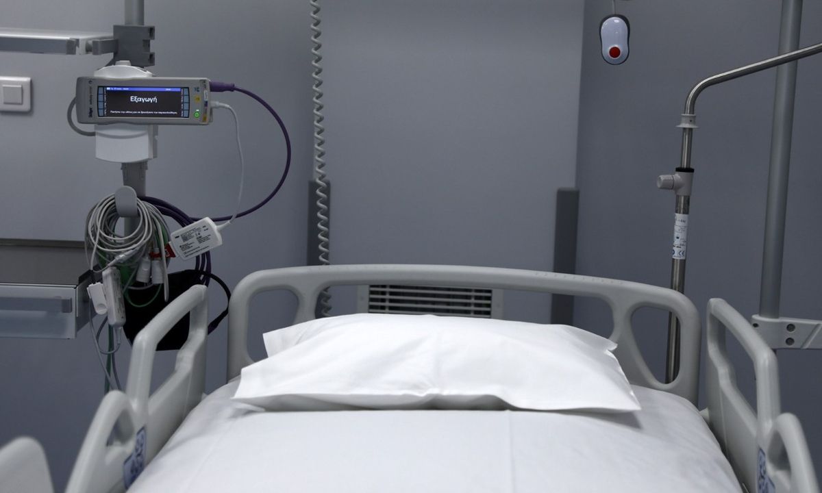 Κορονοϊός: Χαμός στις εφημερίες της Αττικής – Πολλαπλάσια περιστατικά νέων - Η εικόνα των ΜΕΘ