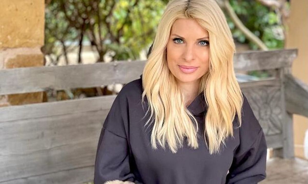 Ελένη Μενεγάκη: Δεν υπάρχει! Δείτε τι έκανε μέσα στο σπίτι της!