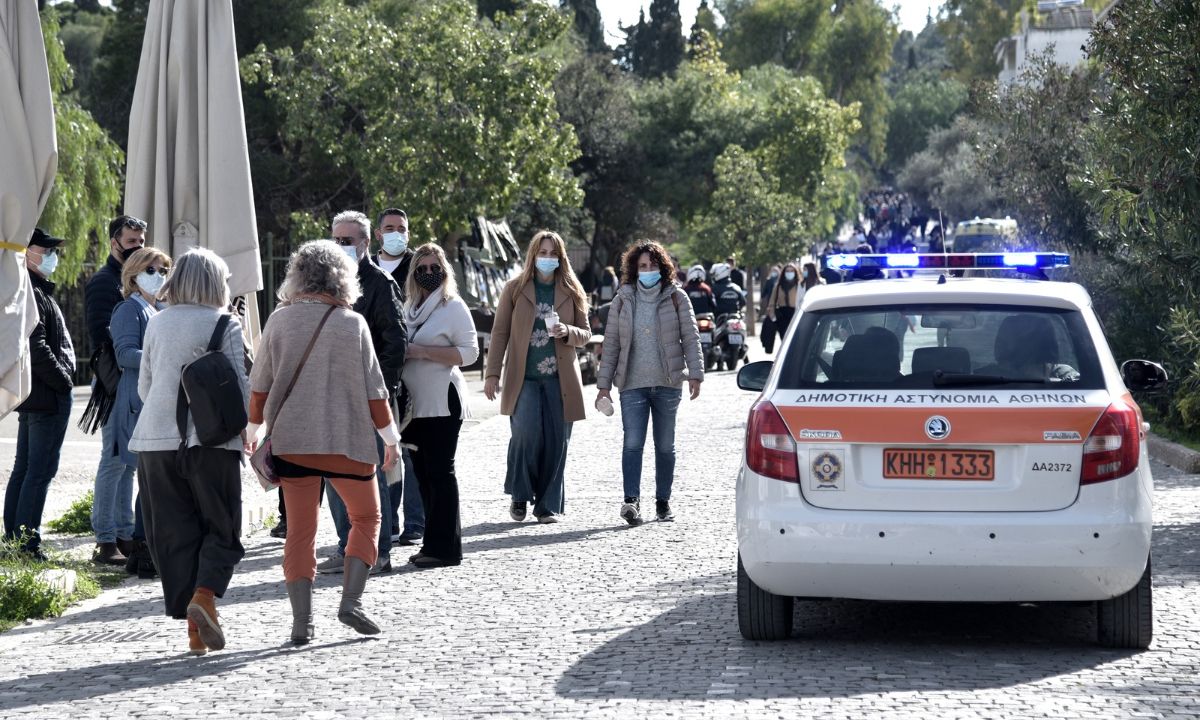 Μετακίνηση από Δήμο σε Δήμο: Λύθηκε ο «γρίφος» του κωδικού 4 - Έτσι θα γίνεται ο έλεγχος