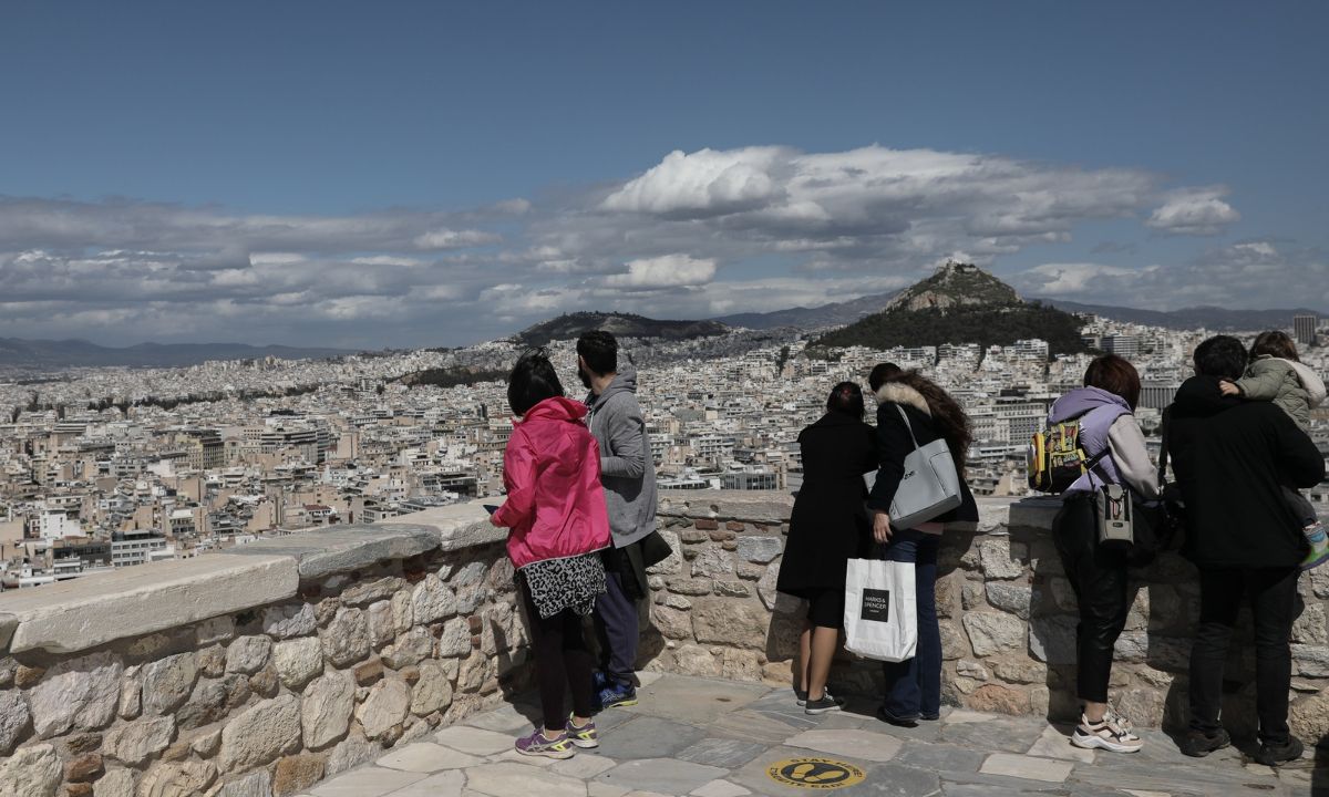 Κορονοϊός: «Βόμβα» για τη βρετανική μετάλλαξη – Αυξήθηκε η θνησιμότητα, μεταδίδεται με τη γύρη