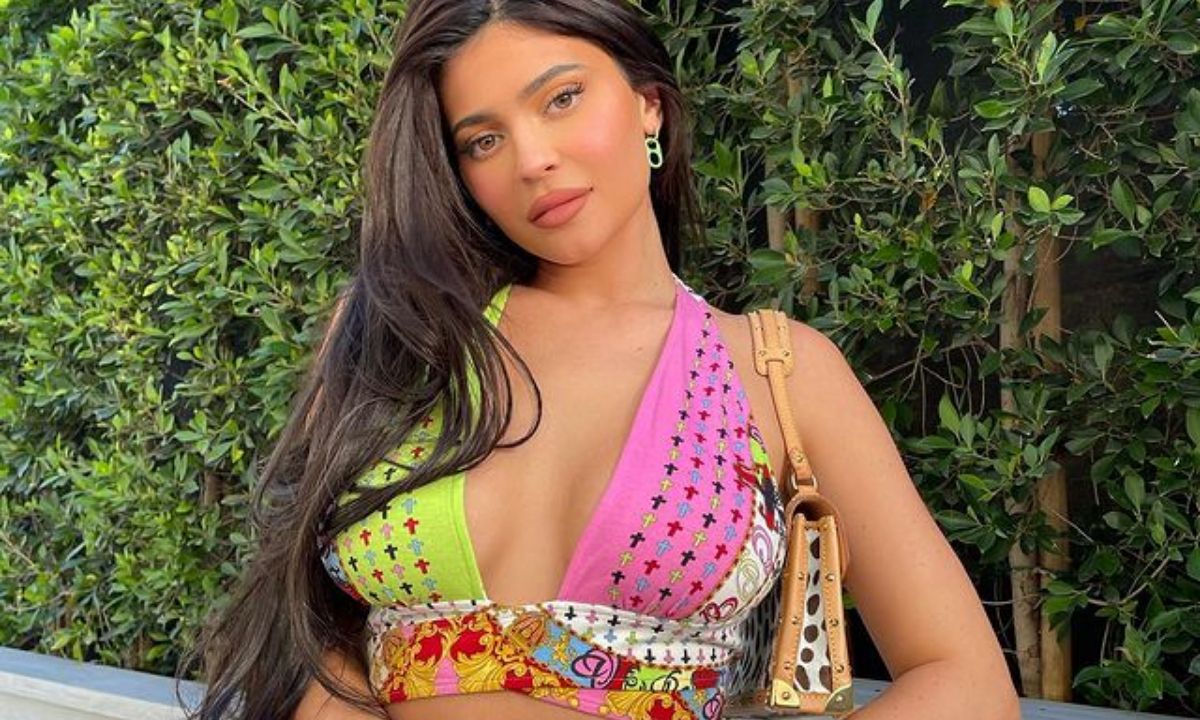 Kylie Jenner: Δεν την έχεις δει ποτέ ξανά με τόσο κοντά μαλλιά (photos)