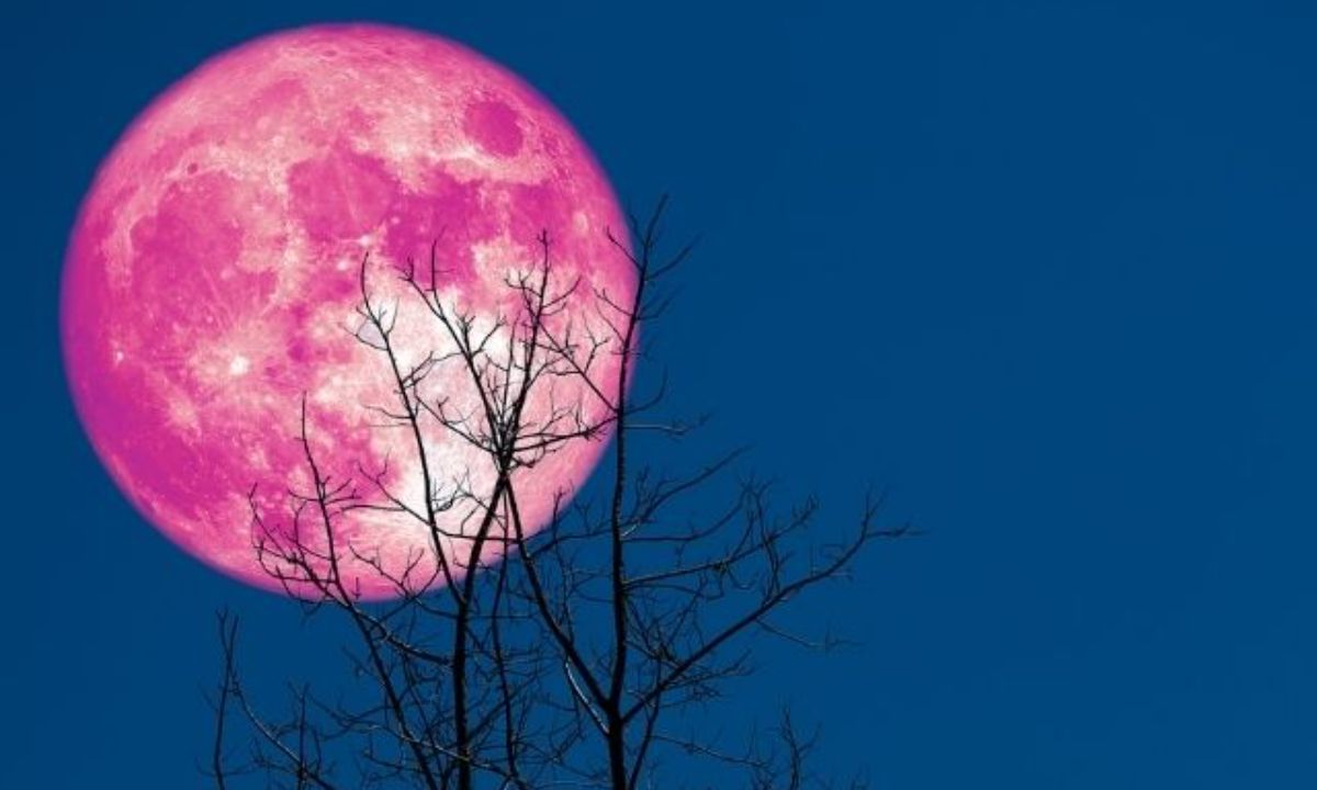 Σήμερα 27/04: Ροζ Super moon στον Σκορπιό – Άλλα θέλεις κι άλλα παίρνεις