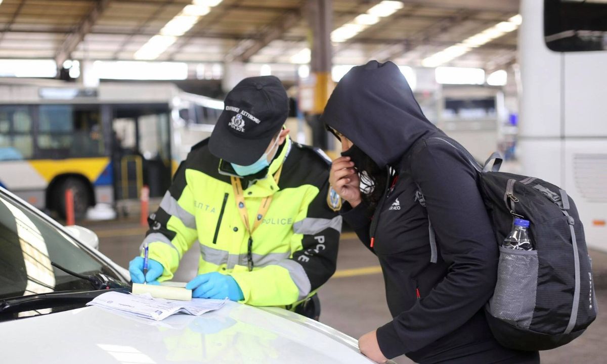 Πάσχα 2021 - Ρεπορτάζ Newsbomb.gr: Προσπαθούν να φύγουν οι Αθηναίοι - Απίστευτες δικαιολογίες