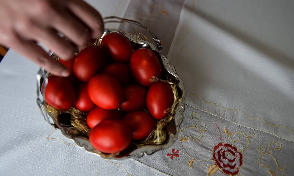 Παγώνη: Με self test όλοι στο οικογενειακό τραπέζι το Πάσχα - Διπλή μάσκα στις εκκλησίες