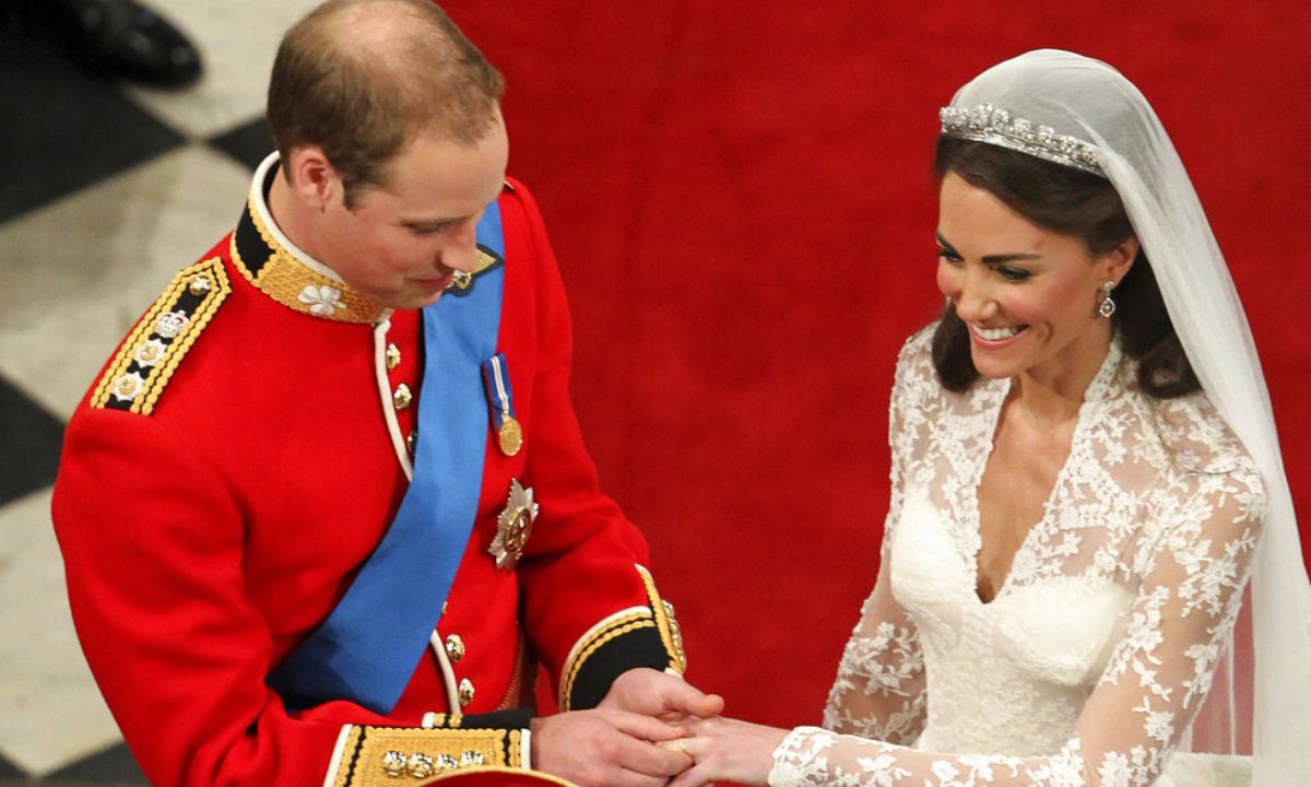 Πρίγκιπας William-Kate Middleton: Γιορτάζουν 10 χρόνια γάμου με αδημοσίευτες φωτογραφίες