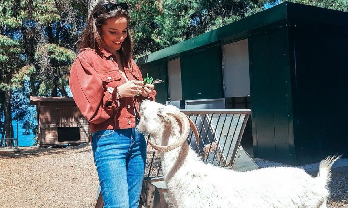 Εριέττα Κούρκουλου: Δεν πάει ο νους σας πού και πώς θα κάνει Πάσχα με τον σύζυγό της