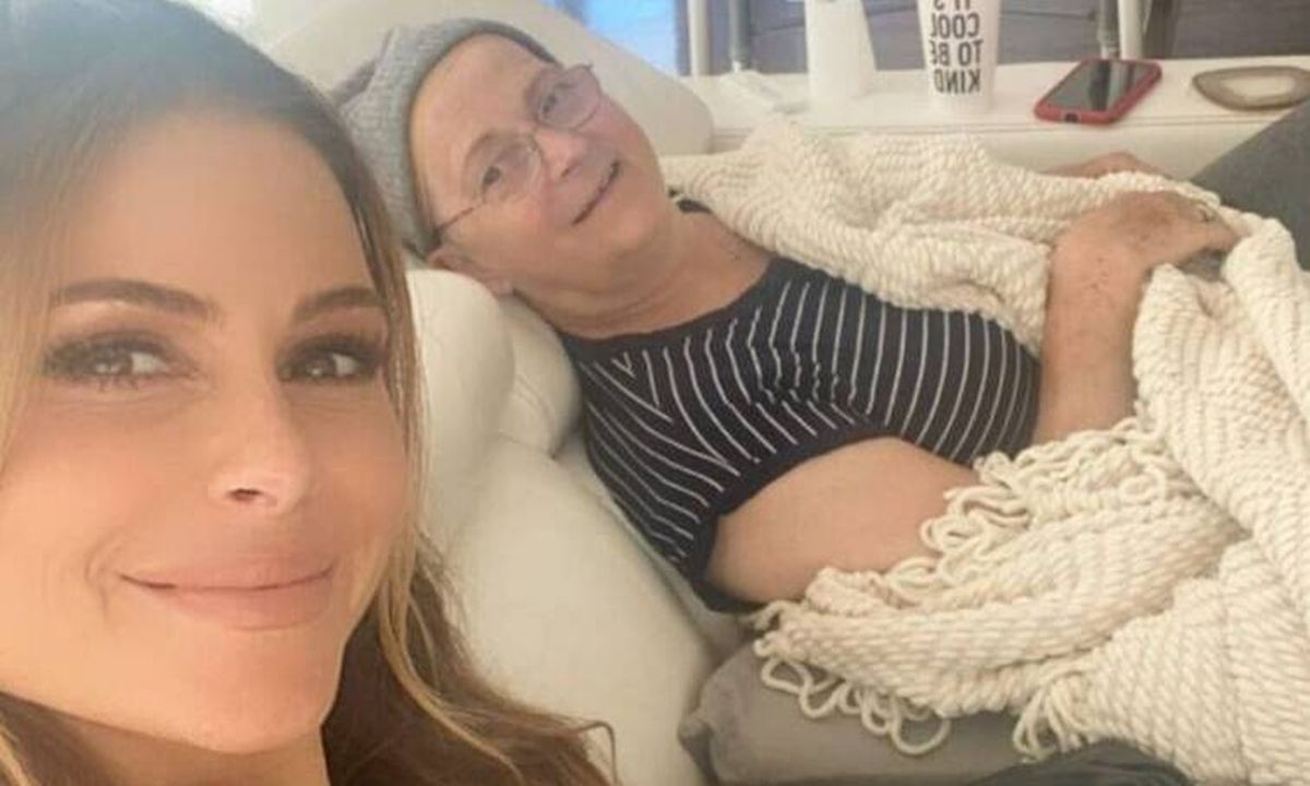 Μαρία Μενούνος: Τα μηνύματα συμπαράστασης από επώνυμους Έλληνες για τη μητέρα της που πέθανε