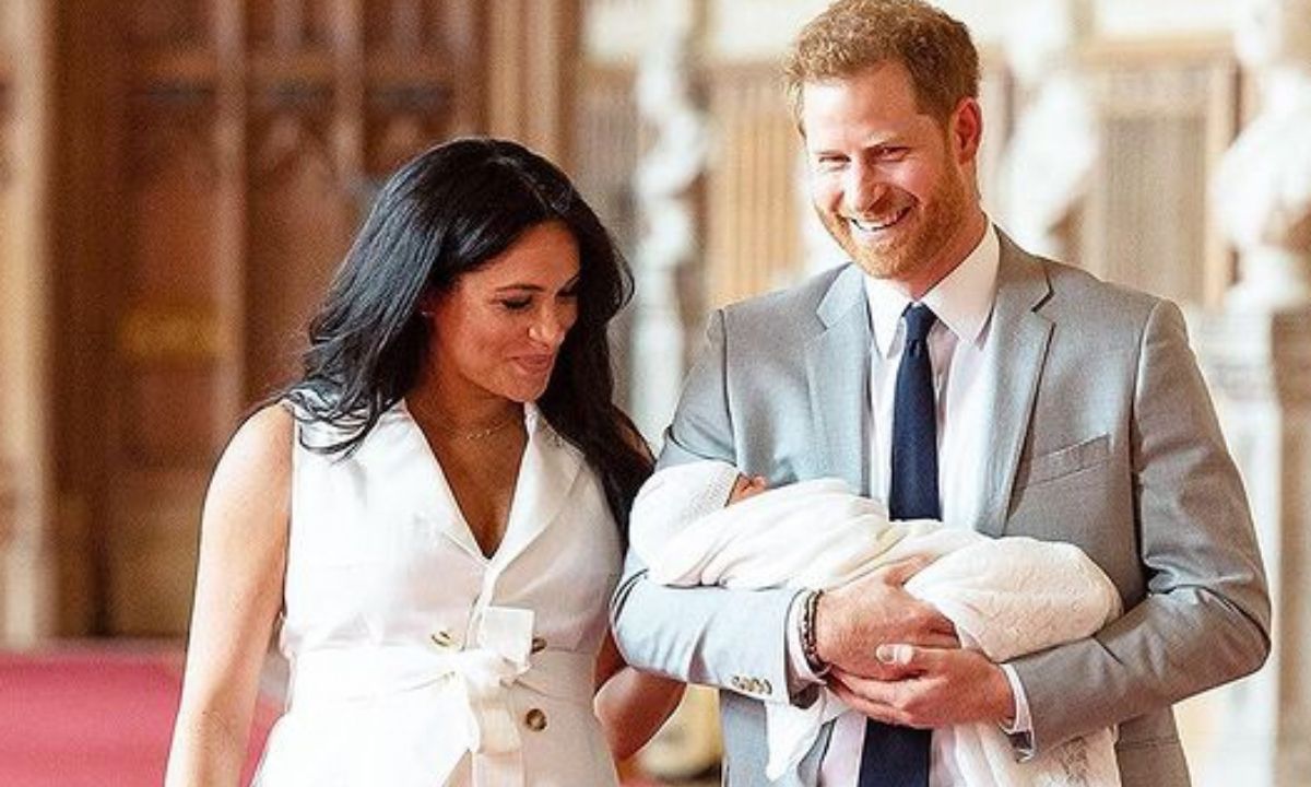 Αυτή είναι η νέα φωτογραφία του Archie για τα δεύτερα γενέθλια (photos)