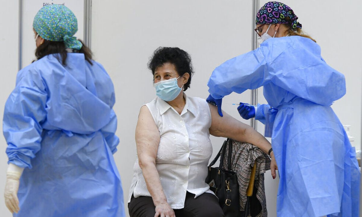 ΠΟΥ: Να μην ξεκινήσει ο εμβολιασμός των παιδιών εφόσον δεν έχουν εμβολιαστεί ακόμη οι ηλικιωμένοι