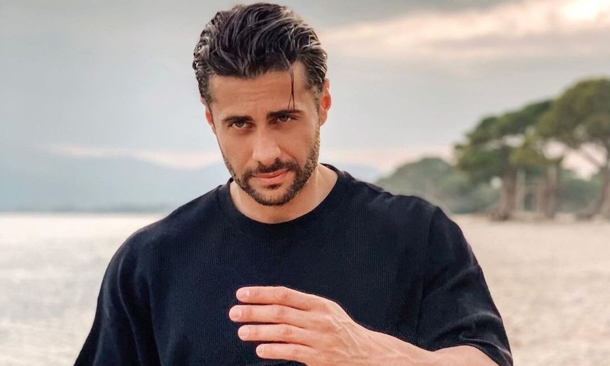 Ξεχάστε τον Κωνσταντίνο Βασάλο που γνωρίζατε! Πλέον κυκλοφορεί με νέο look!