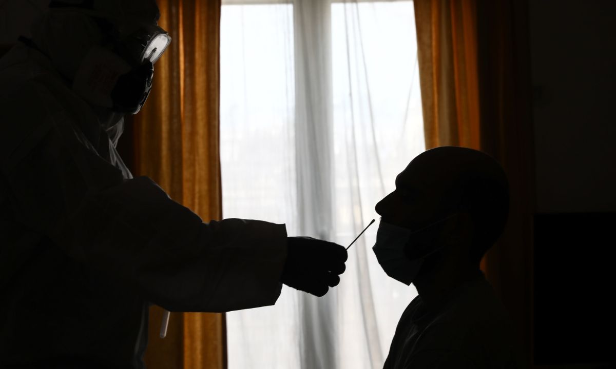 Έρευνα: Τόσα αντισώματα αποκτήσατε αν κάνατε εμβόλιο Pfizer ή Astrazeneca