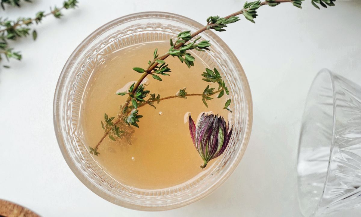 Αυτά είναι τα οφέλη της προσθήκης γύρης ...μέσα στο τσάι σου