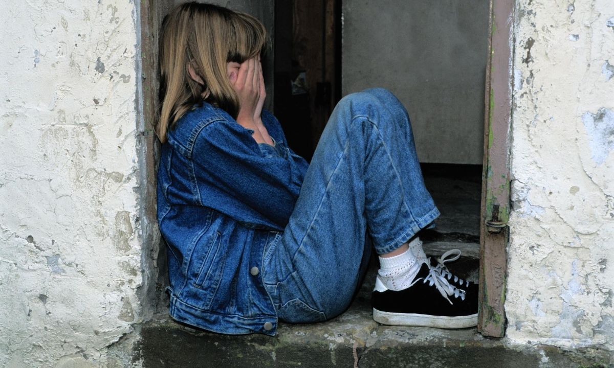 Ρεπορτάζ Newsbomb.gr - Αθήνα: Έφοδοι της ΕΛ.ΑΣ. για υλικό - σοκ σεξουαλικής κακοποίησης ανηλίκων