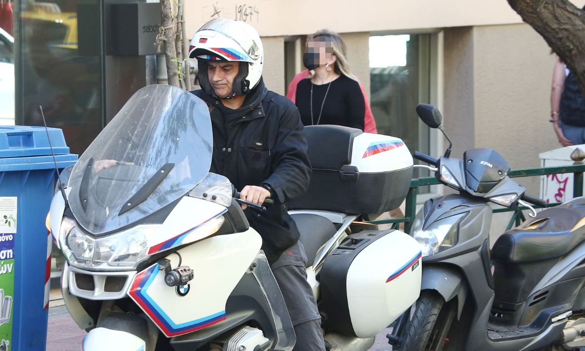 Κρατερός Κατσούλης: Πάθαμε πλάκα όταν τον είδαμε με την τεράστια μηχανή του!