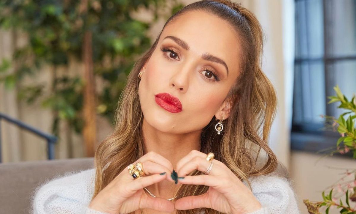 Το απίθανο studio της Jessica Alba στο Los Angeles που ανακαίνισε μόνη της (photos)