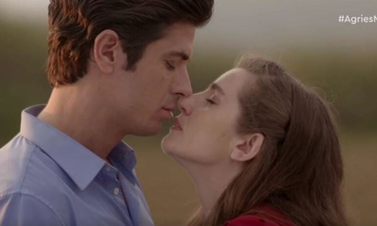 Άγριες μέλισσες: Αυτή ήταν η τελευταία σκηνή του 2ου κύκλου - Το τρυφερό φιλί και το «σ΄αγαπώ»