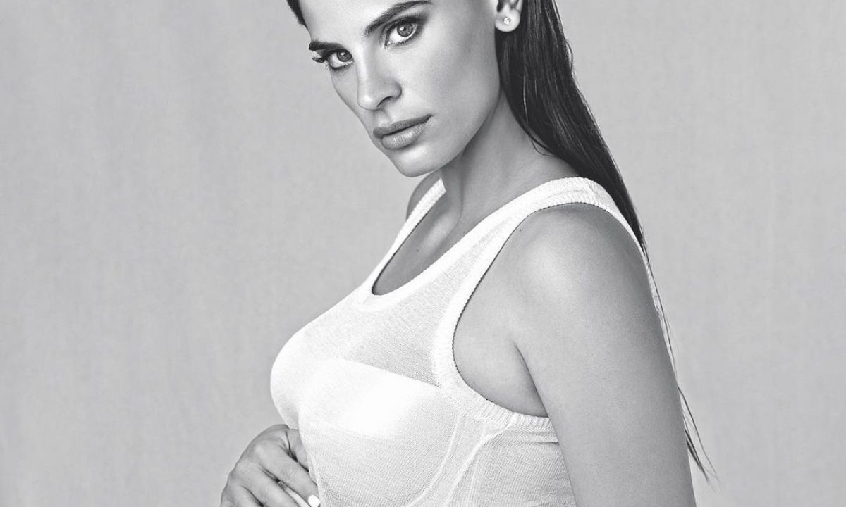 Χριστίνα Μπόμπα: Αποκάλυψε πόσα κιλά ακριβώς έχει πάρει λίγο πριν γεννήσει (photos)