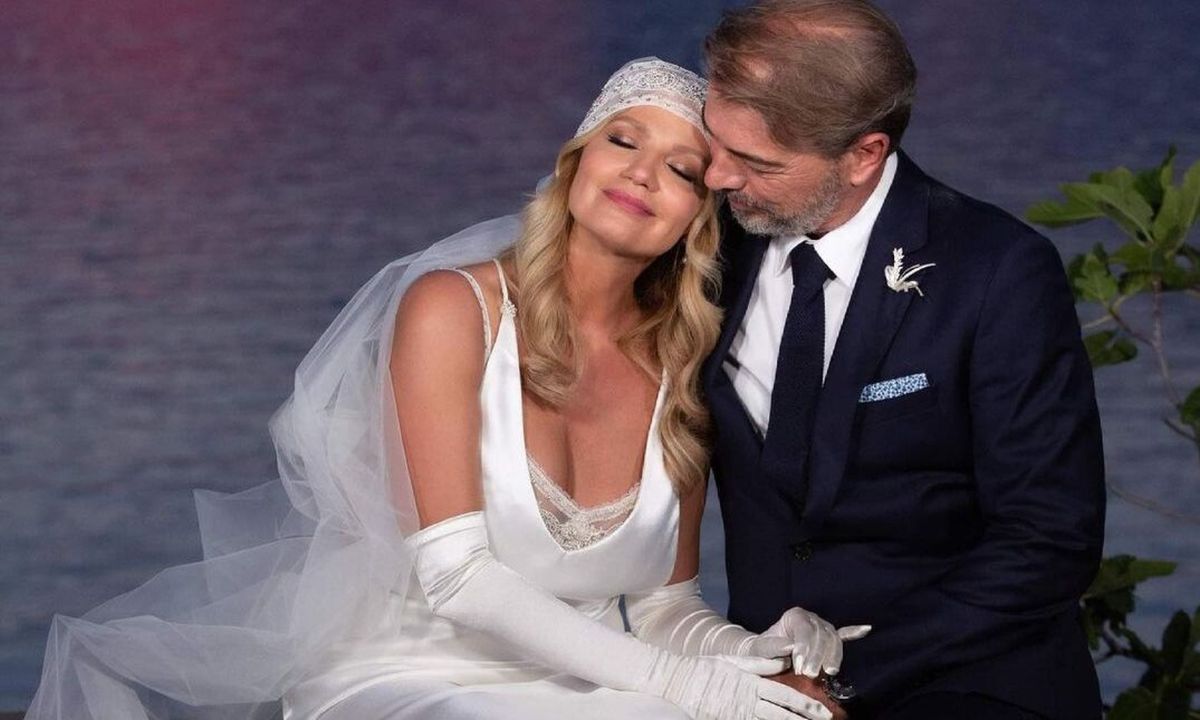 Παναγιώτα Βλαντή: Θα ξετρελαθείς με τις αδημοσίευτες φώτο από τον γάμο της με τον Γιάννη Βλάχο