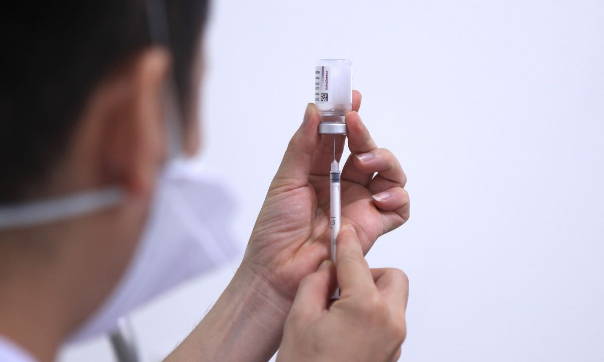 Γερμανία- Κορονοϊός: «Ναι» σε συνδυασμό του εμβολίου της AstraZeneca με εμβόλιο mRNA