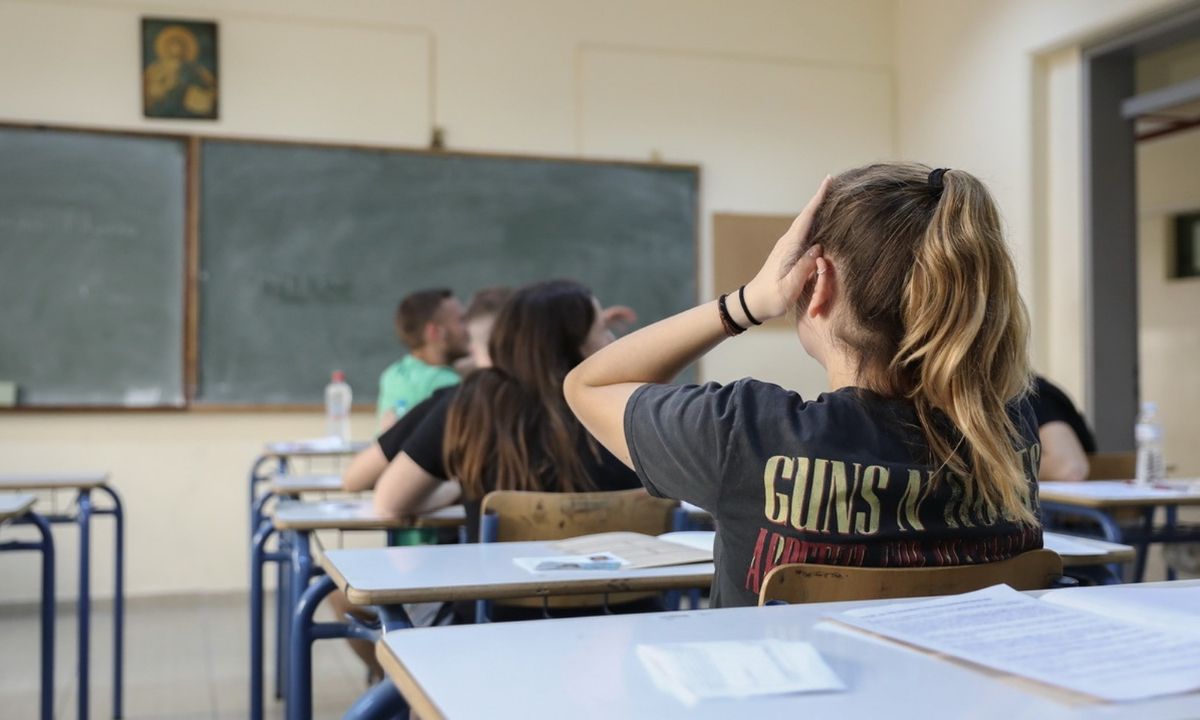 Πανελλήνιες 2021: Στο Γραμμικό Σχέδιο συνεχίζονται σήμερα (2/7) οι εξετάσεις στα ειδικά μαθήματα
