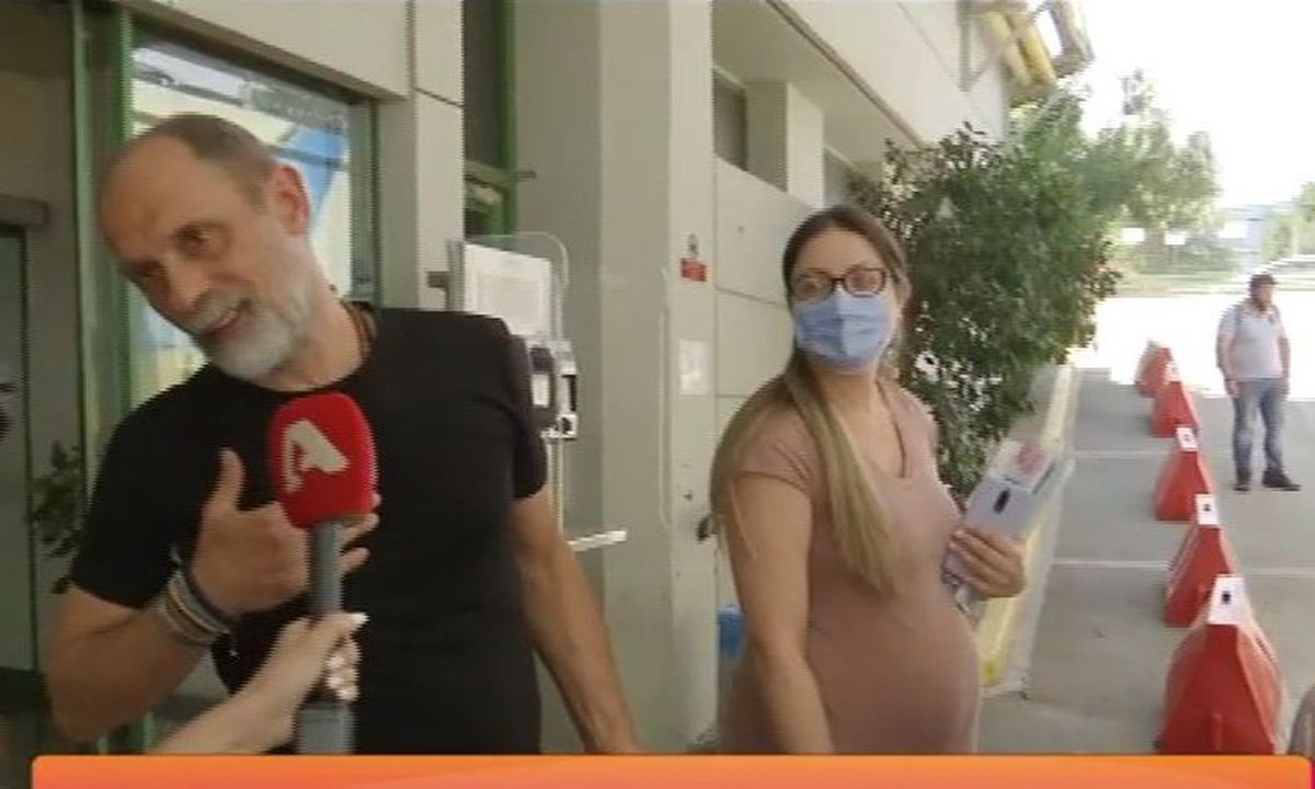 Τζώνυ Θεοδωρίδης: Πήρε εξιτήριο η σύζυγός του με τη νεογέννητη κόρη τους - Οι πρώτες δηλώσεις!