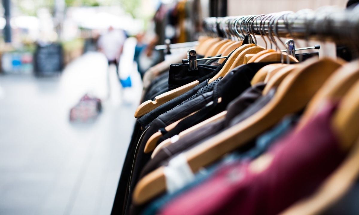 Καλοκαιρινές εκπτώσεις 2021: Πόσο θα διαρκέσουν - Ποια Κυριακή θα είναι ανοιχτά τα καταστήματα