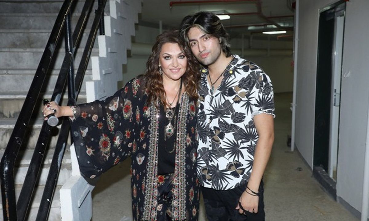 Καίτη Γαρμπή: Παρά την αλλαγή στο λουκ του, ο γιος της Δημήτρης συνεχίζει να είναι ίδιος ο Σχοινάς!