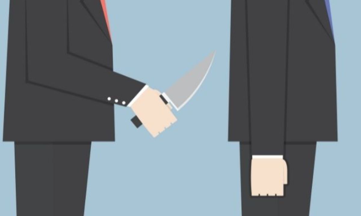 Το ζώδιο του συναδέλφου σου φανερώνει το αν και πώς θα σου τη φέρει πισώπλατα