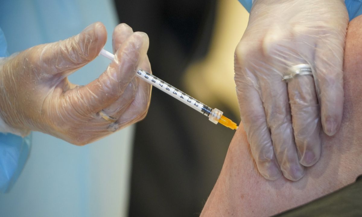 Βρετανία-Covid-19: Δίνει 9 εκατ. εμβόλια της AstraZeneca σε άλλες χώρες