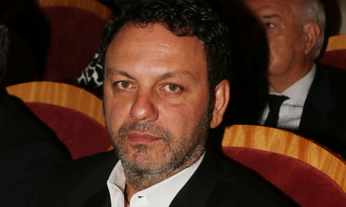 Ευχάριστα νέα! Ο Στάθης Αγγελόπουλος βγήκε από την εντατική! Η πρώτο φωτό από το νοσοκομείο!