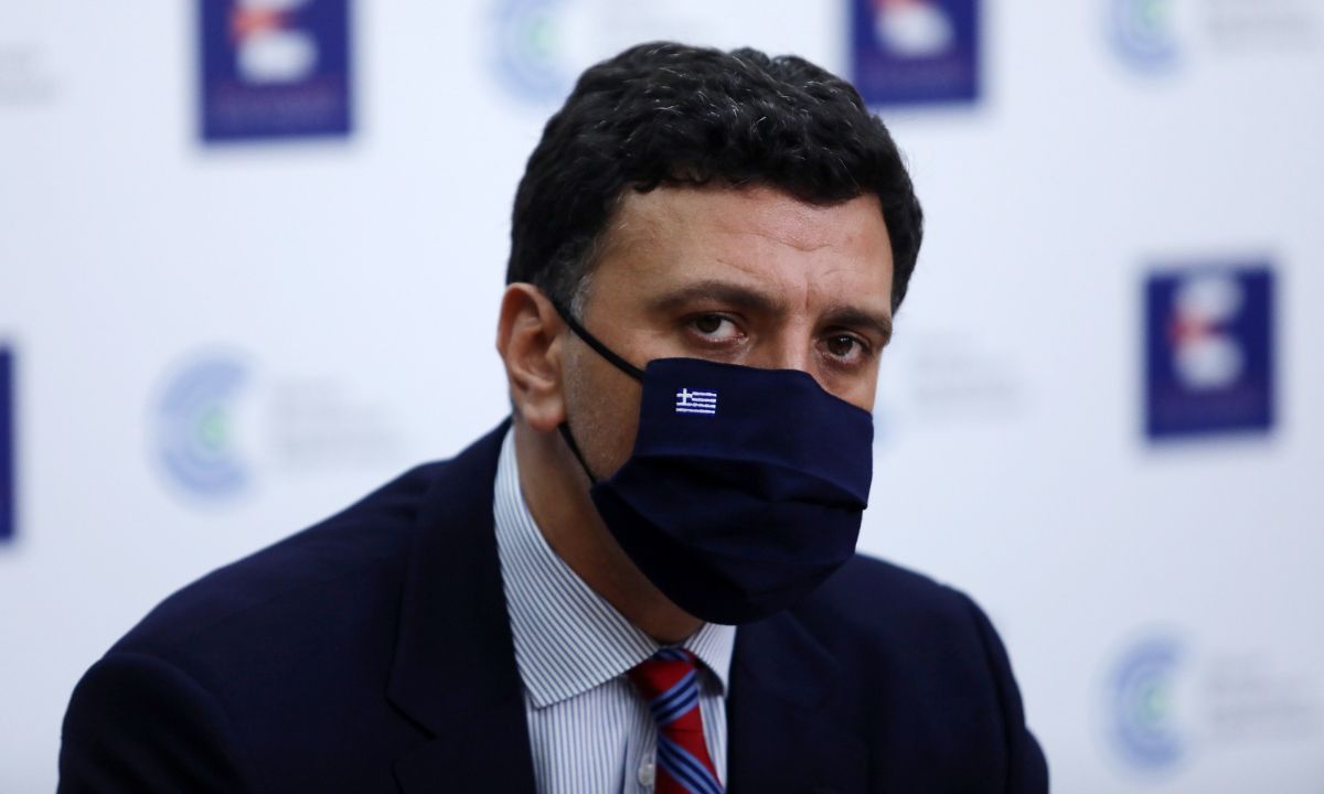 Κικίλιας: Έκκληση στους πολίτες να εμβολιαστούν - Τι είπε για τις μάσκες σε εξωτερικούς χώρους