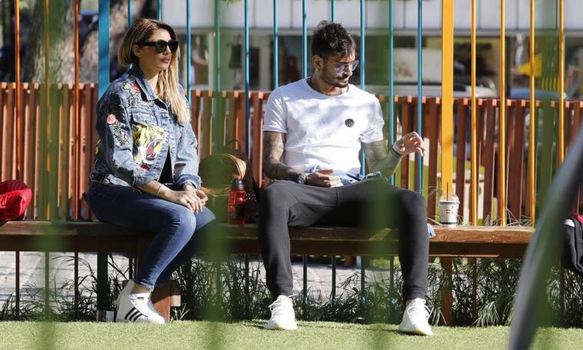 Ηλιάδη - Γκέντσογλου: Ο γιος τους έφτιαξε το πρώτο του γλυκό και η τραγουδίστρια ξετρελάθηκε