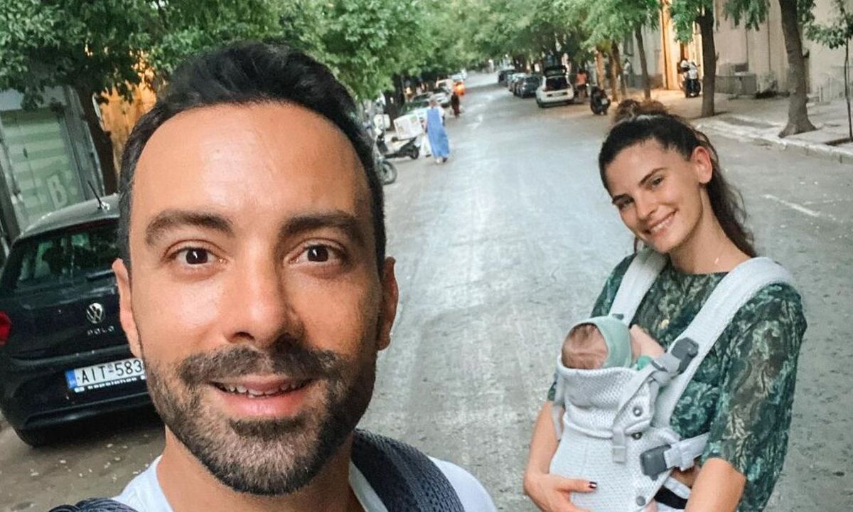 Μπόμπα: Δεν πάει ο νους σου τι κάνει λίγη ώρα αφού ταΐσει της δίδυμες! Το τρολάρισμα του Σάκη