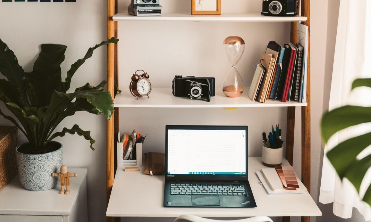 5 tips για να δημιουργήσεις ένα ιδανικό εργασιακό περιβάλλον μέσα στο σπίτι